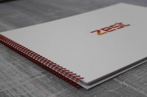 Catalog được đóng gáy lò xo