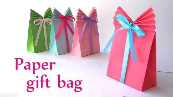 túi giấy đựng quà cánh quạt