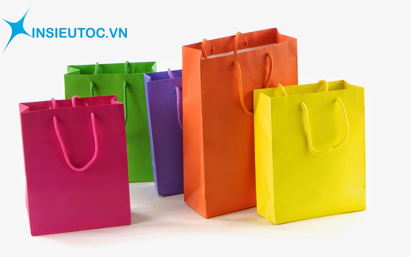 túi giấy kraft trơn có sẵn