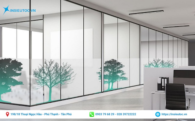 mẫu decal in họa tiết dán kính văn phòng
