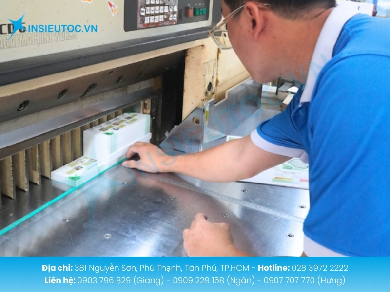 Căn chỉnh máy in offset chính xác đảm bảo chất lượng bản in đồng đều sắc nét