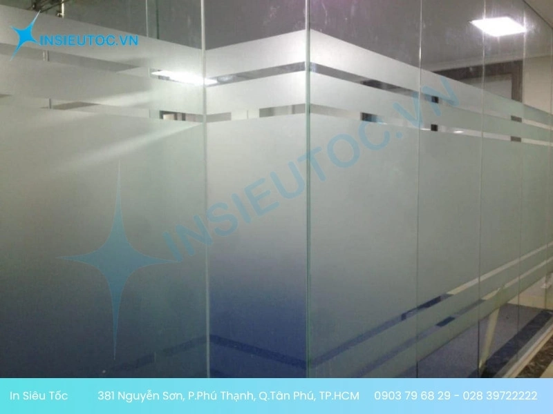 Decal mờ dán kính