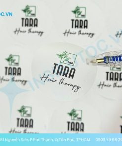 In decal nhựa trong quảng cáo theo yêu cầu tại xưởng in