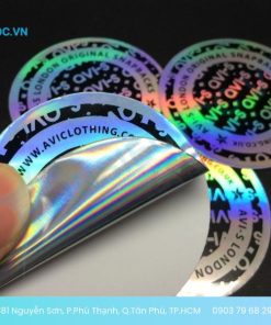 Decal 7 màu dán hộp quần áo