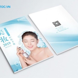 Mẫu tờ rơi quảng cáo mỹ phẩm dưỡng da với tông màu xanh và trắng tờ rơi mỹ phẩm dưỡng da mặt